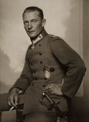 180px-Hermann_Goering_%281893-1946%29_IMG.jpg