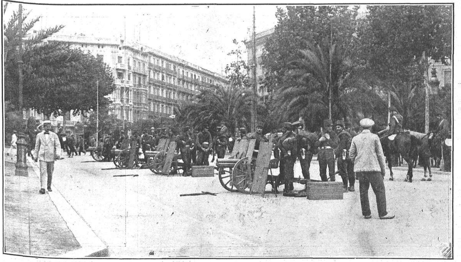 Artillery units occupying Plaça de Catalunya (Barcelona) on the morning of 13 August
Published...